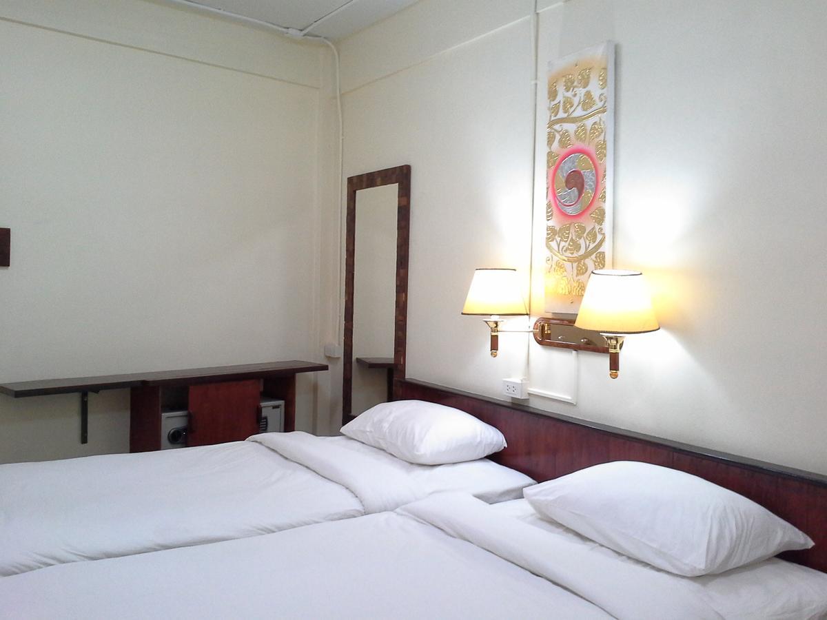 Bc Guesthouse Banglamphu Bangkok Exterior foto