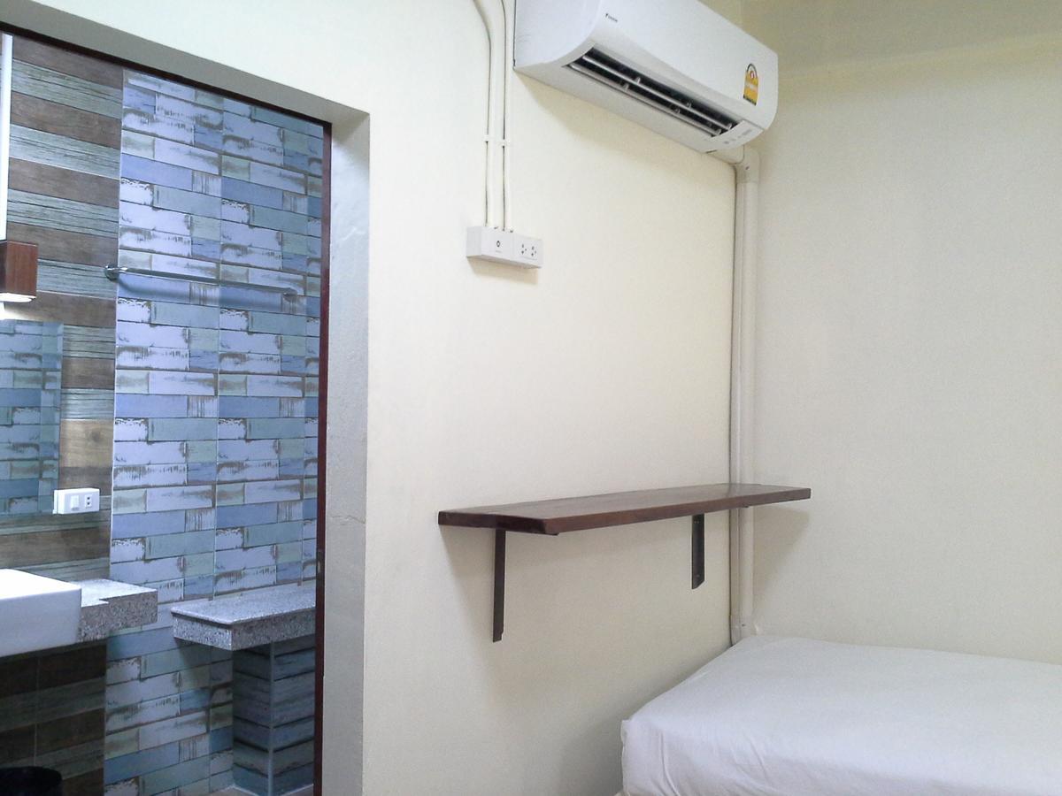 Bc Guesthouse Banglamphu Bangkok Exterior foto